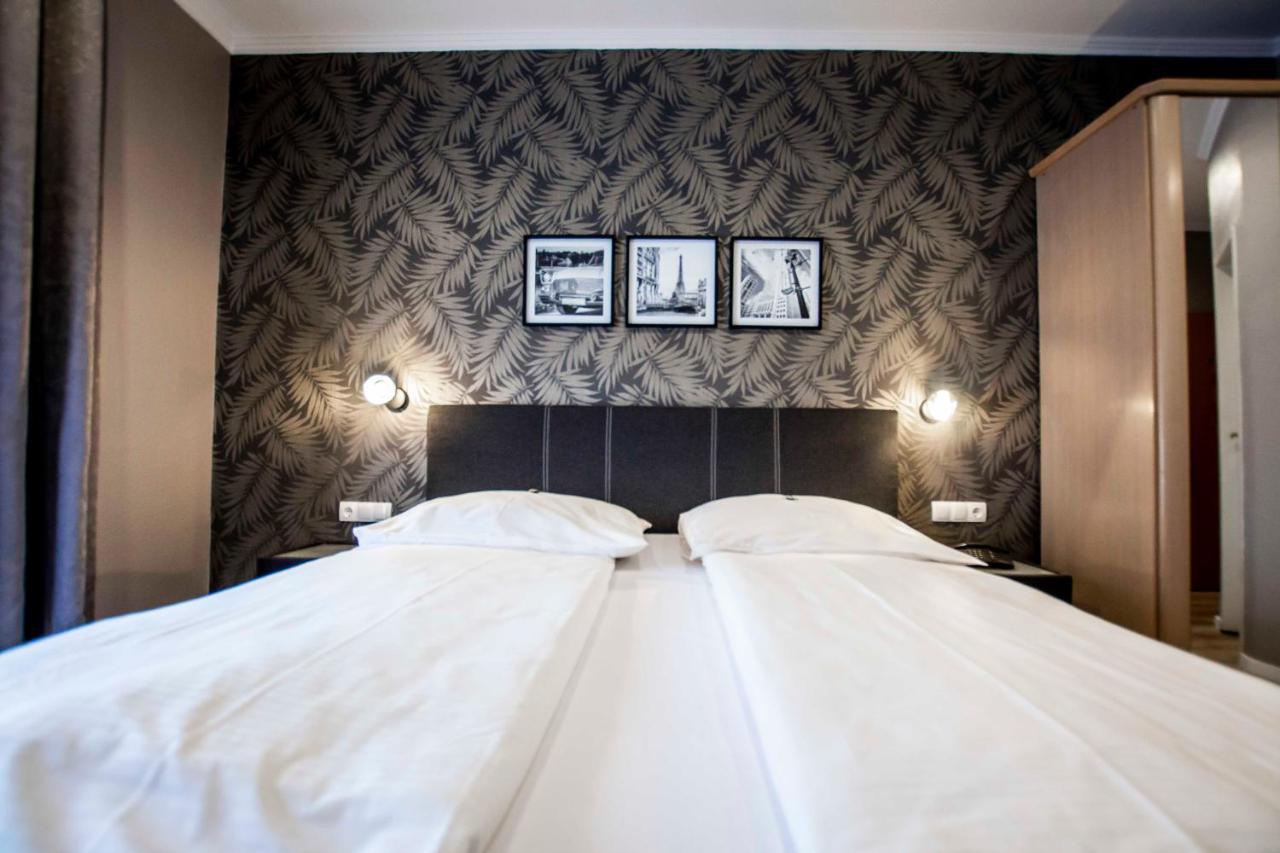 Hotel Garni Landhaus Zur Issel 이젤부르크 외부 사진