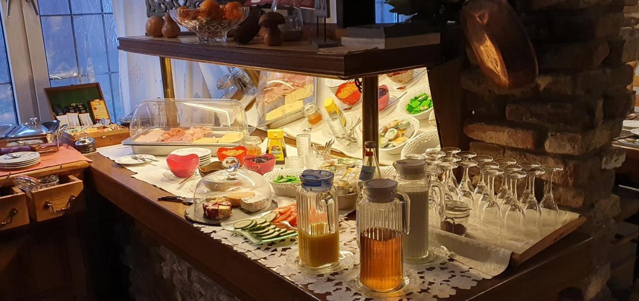 Hotel Garni Landhaus Zur Issel 이젤부르크 외부 사진